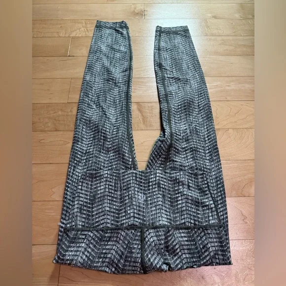 lululemon wunder under leggings 25” - Picture 1 of 3